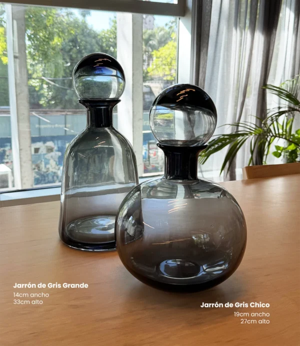 Jarrón gris grande