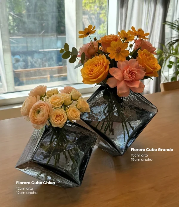 Florero Cubo negro