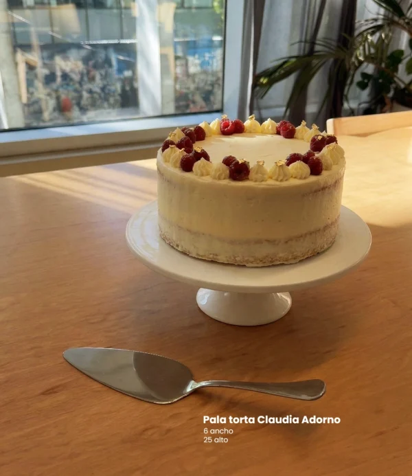 Pala para torta Claudia Adorno