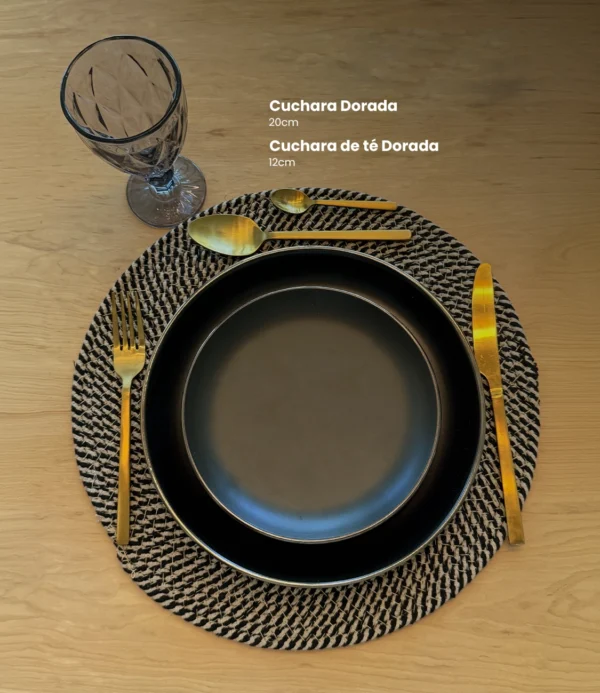 Cuchara dorada Claudia Adorno