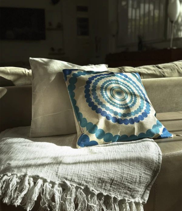 Mantel blanco flecos