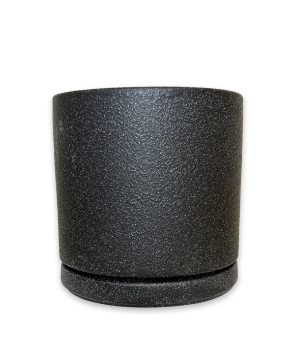 Maceta negra grande