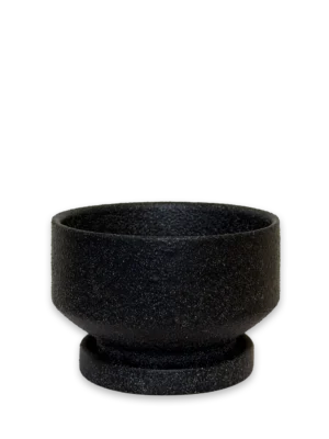 Maceta negra mediana